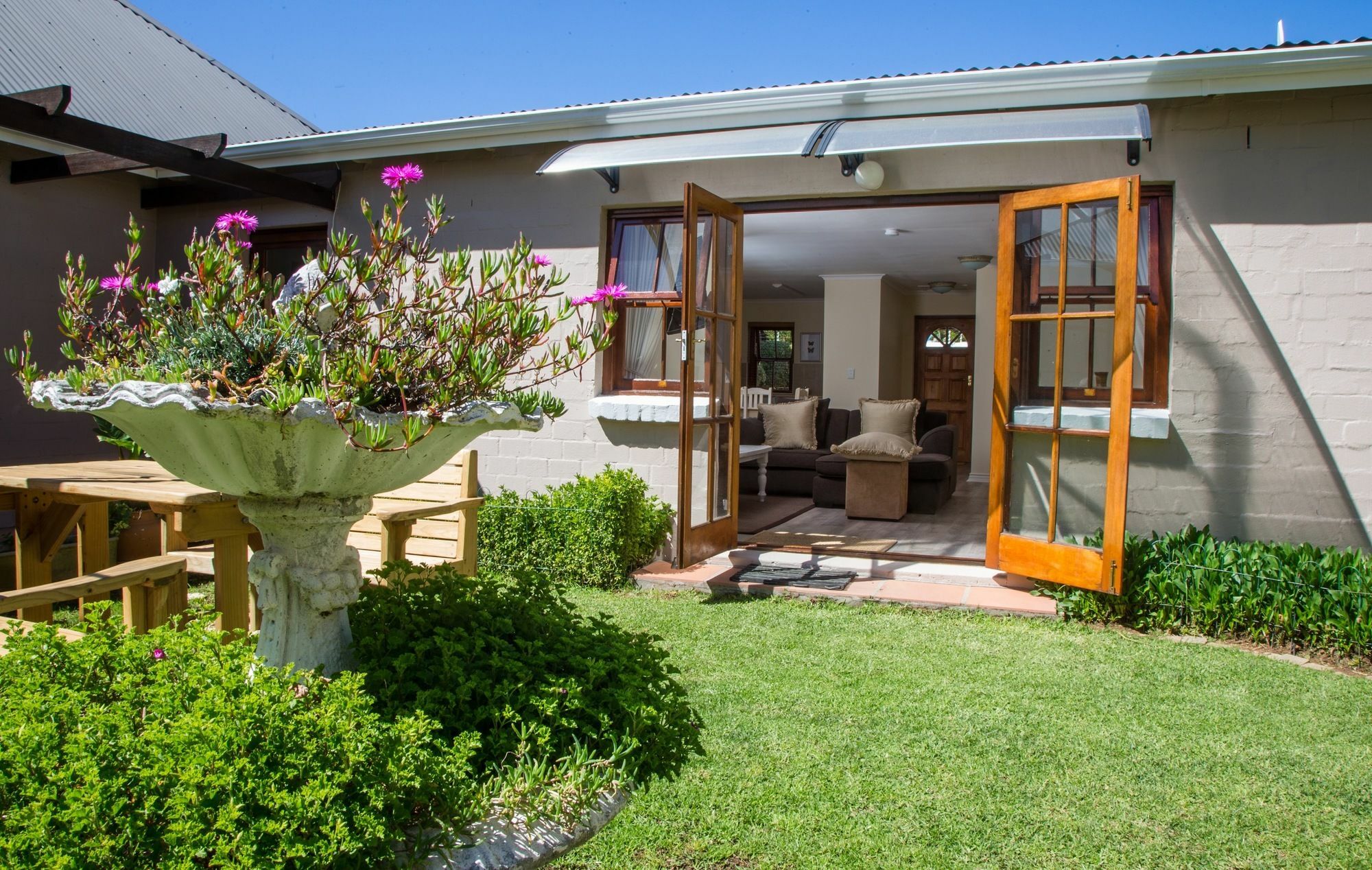 Guest house Summit Place 4*