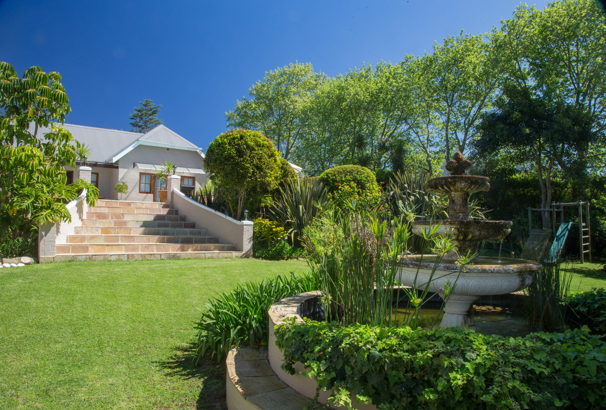 Guest house Summit Place 4*